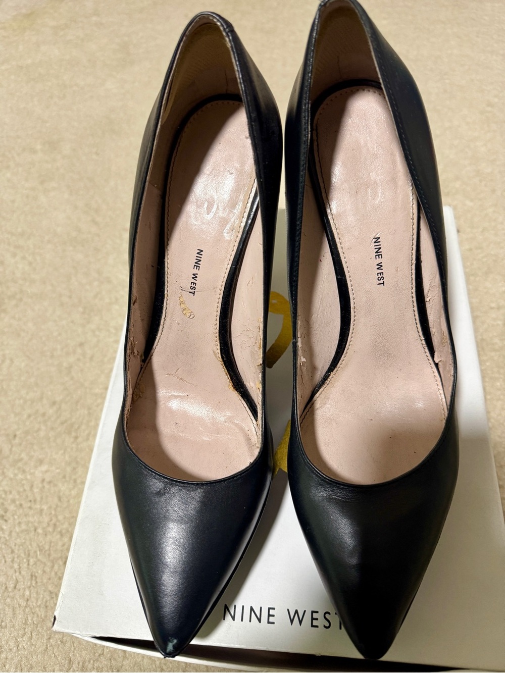 Nine West Women's Black Pointed-Toe Pumps Size 9.5M